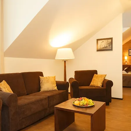 塔林库特兹瓦尔德酒店 酒店