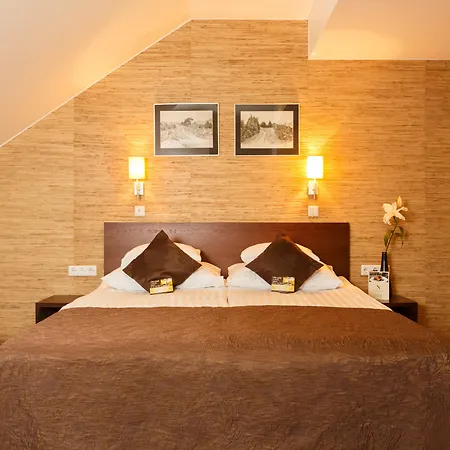 Kreutzwald Hotell 4*
