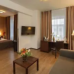 Kreutzwald 4* تالين