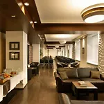 Kreutzwald فندق 4*