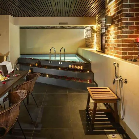 Kreutzwald Szálloda