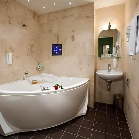 Kreutzwald 4*