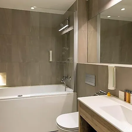 Hotell Kreutzwald 4*