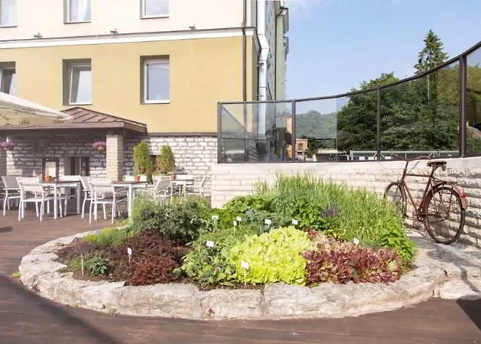 Kreutzwald Szálloda 4*